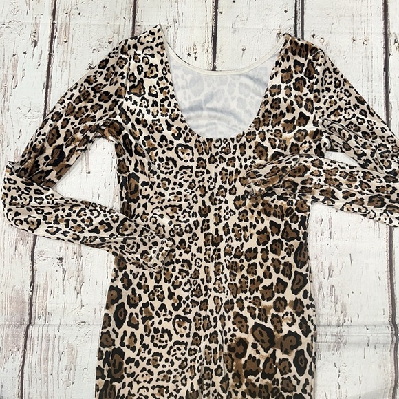 Women’s Stretch Animal Print Velvet Long Sleeves Jumpsuit - Picture 8 of 10